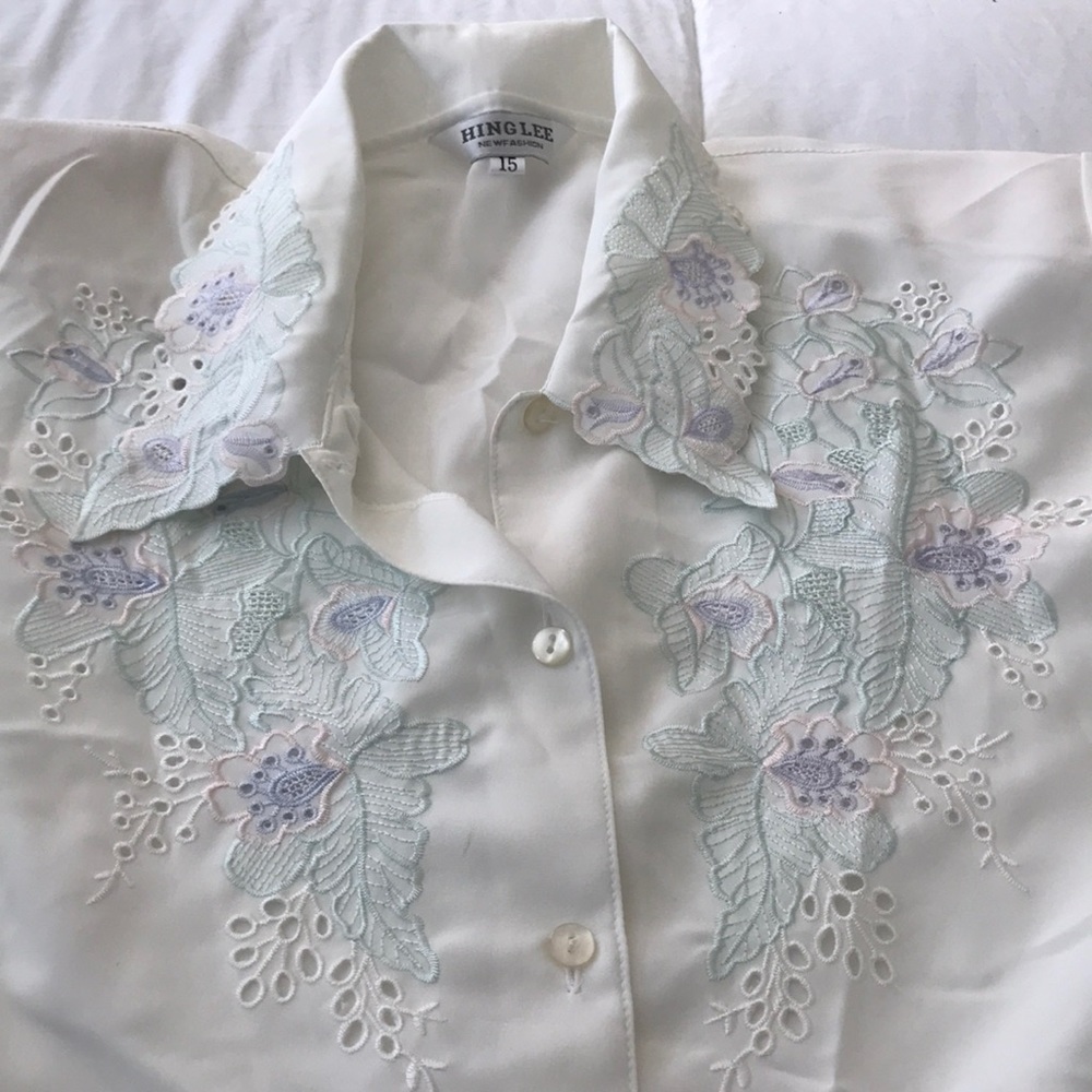 FINAL SALE Embroided blouse